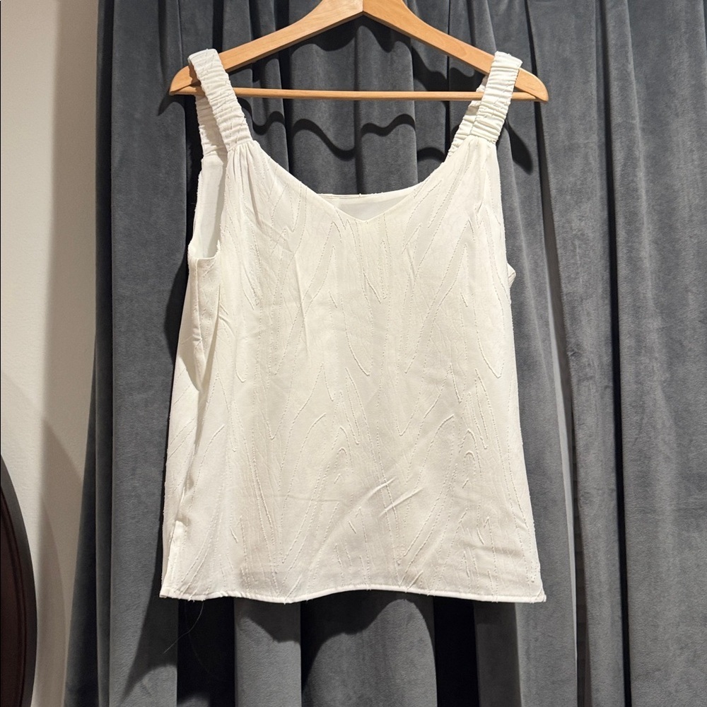 Vince Camuto patterned Sleeveless Top